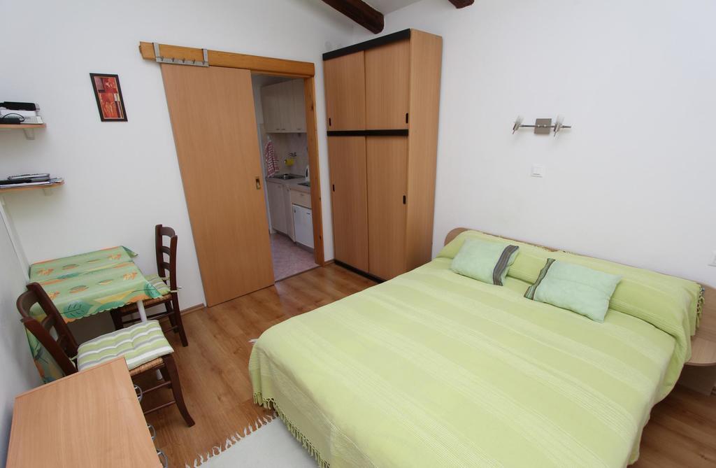 Studio And Room Tea Rovinj Kültér fotó